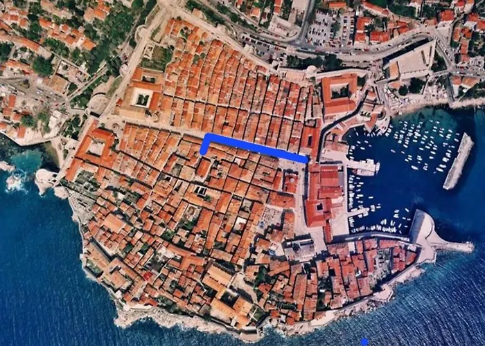 Dolce Vita Old Town Studio