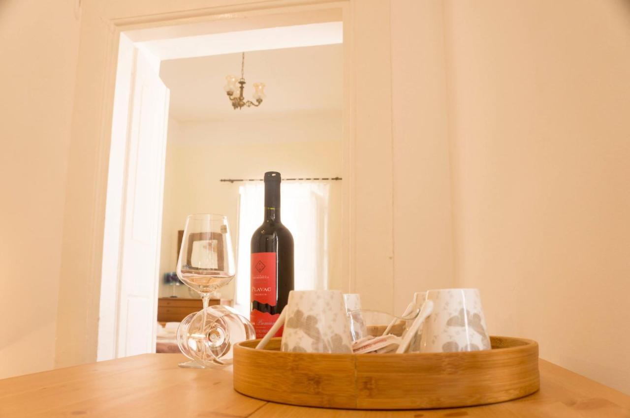 Dolce Old Town Apartment *
